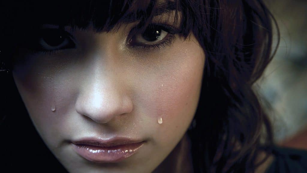 Demi Lovato Crying Wallpapers