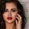 Selena Gomez HD Wallpaper